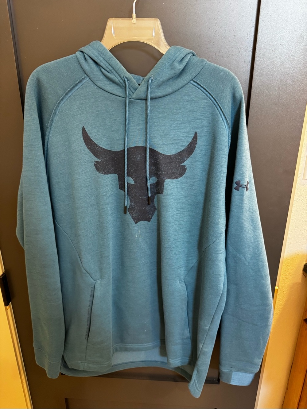 Under Armour Men’s Teal Hoodie with Bull Logo 2 sweatshirts